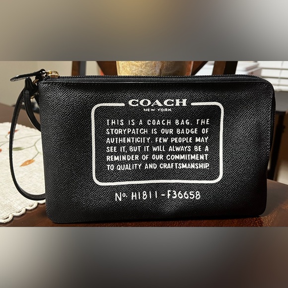 Coach Black and White Wristlet - Picture 1 of 5